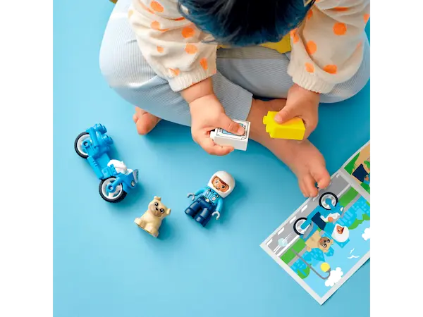Moto police duplo, photo 3 sur 3