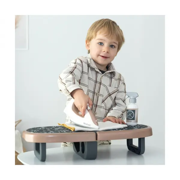 Planche à repasser pliable
